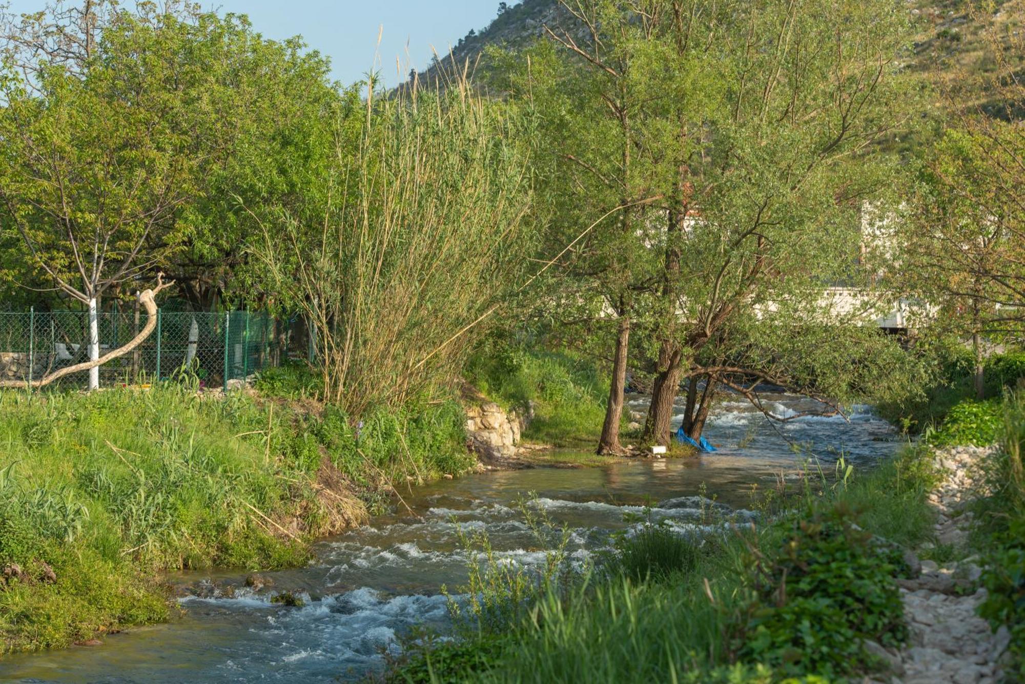 Вілла Peace Point Zrnovnica Екстер'єр фото